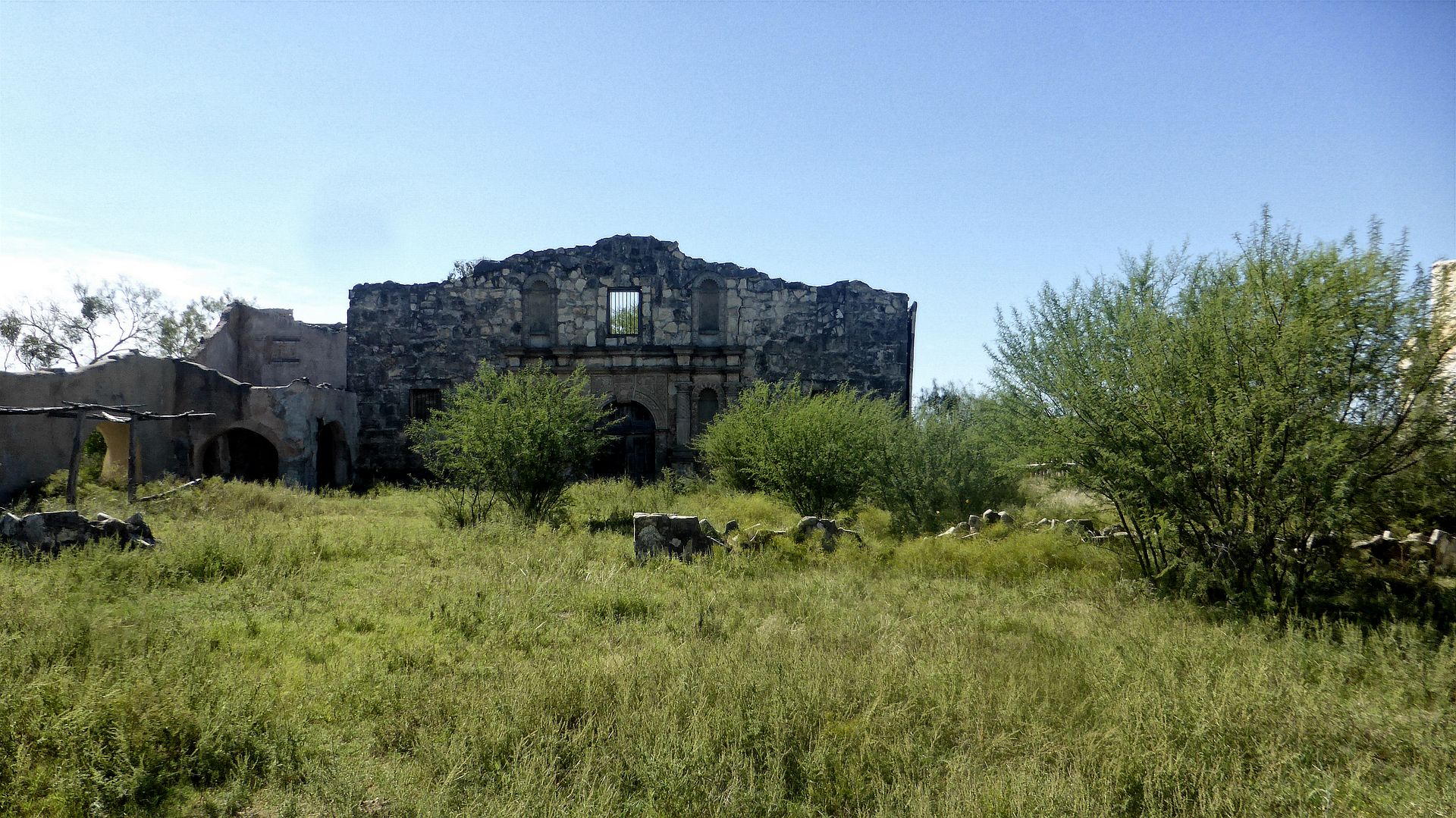 Brackettville 129_zpsdo205zli.jpg Photo by Nefarioso Photobucket